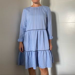 Light summer dress w. long sleeves